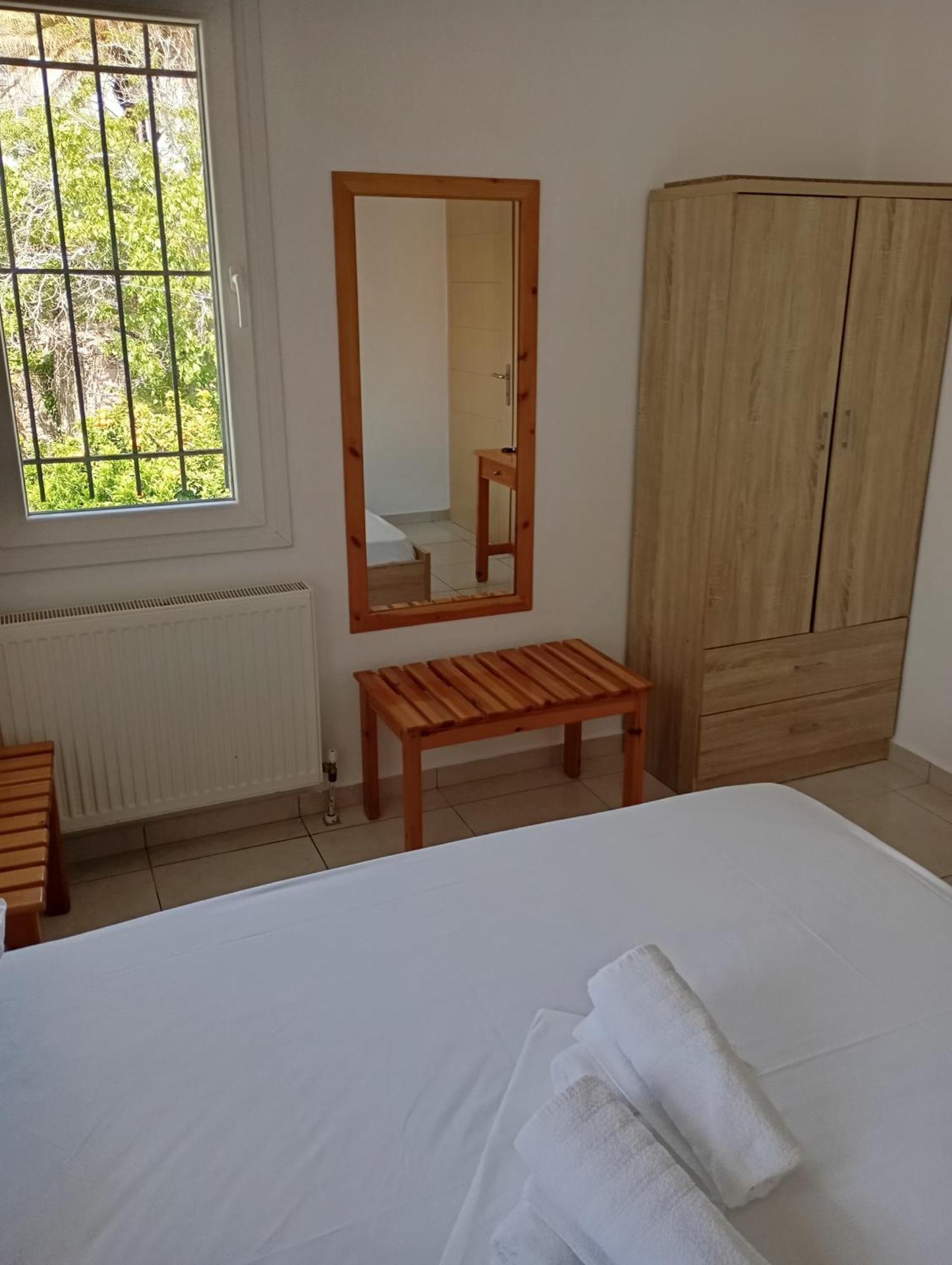 Hotel Pyrgos Sofokleous Mytilíni Exteriér fotografie